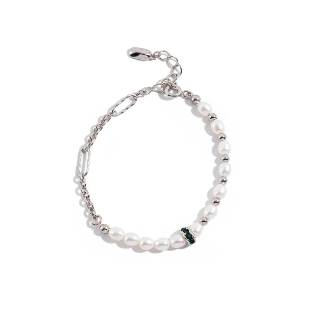Gold Drip Glaze Bead and Pearl Bracelet: the shop's own photo