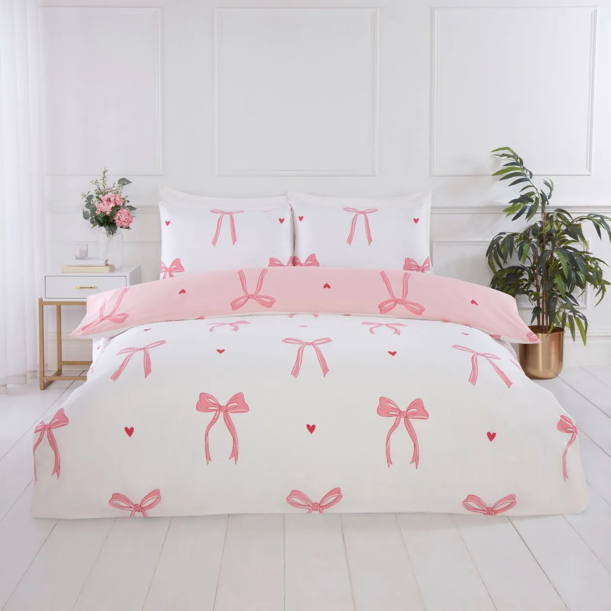 Printed Bows Duvet Cover Set - Pink / King: the shop's own photo