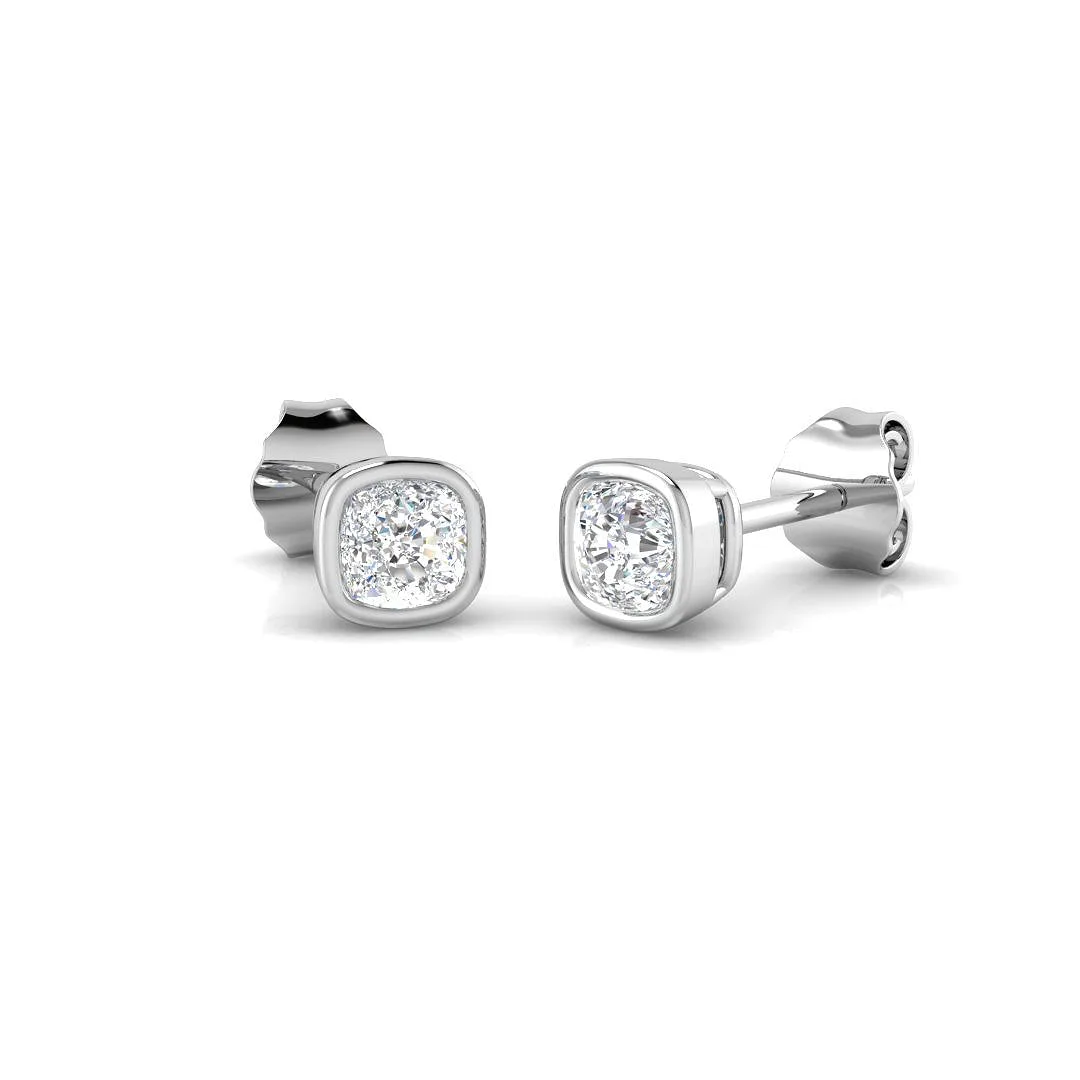Stud Earrings with Cushion Cut Diamond Bezel Set - 0.5ct Gold - 0.5 Carat / Lab Grown Diamond(D-VVS) / 9k White Gold: the shop's own photo