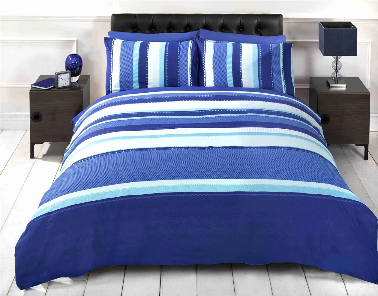 Detroit Duvet Cover Set - Blue / Single: the shop's own photo