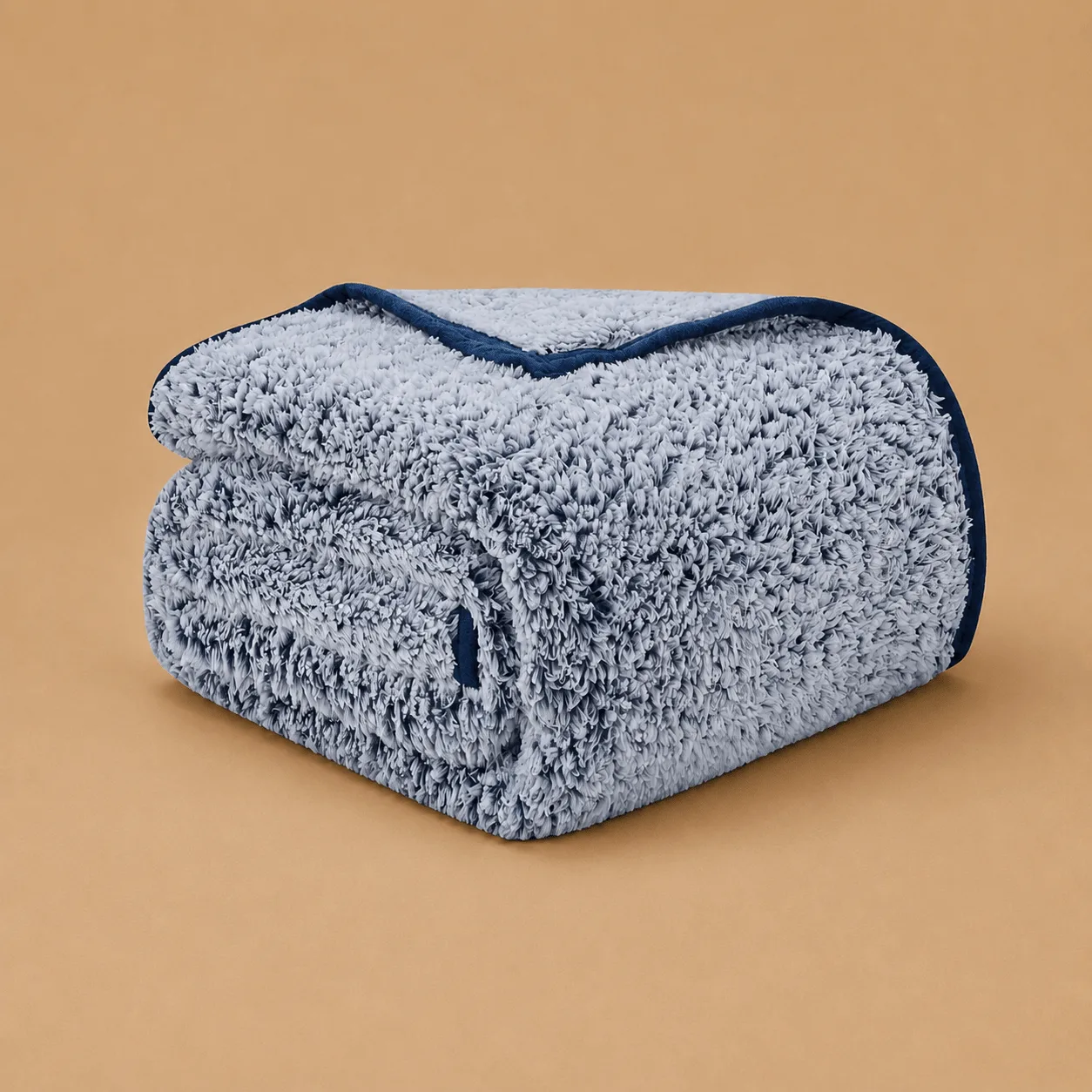 Fuzzy Fleece Throw - Navy: the shop's own photo