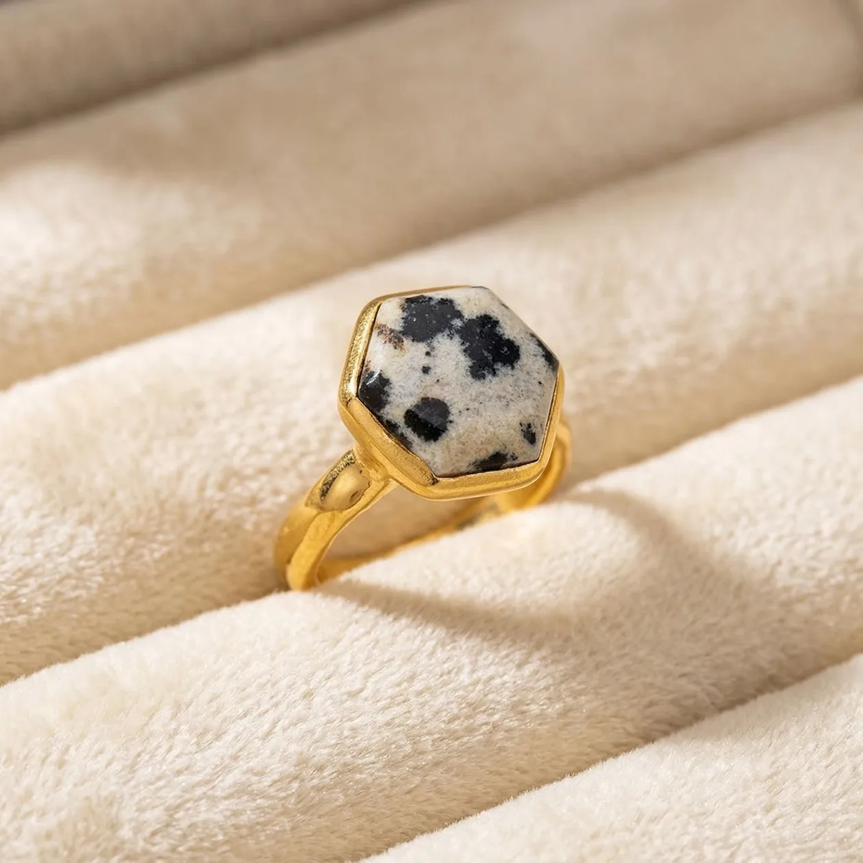 18ct Gold Vermeil Dalmatian Jasper Ring - K (50mm): the shop's own photo