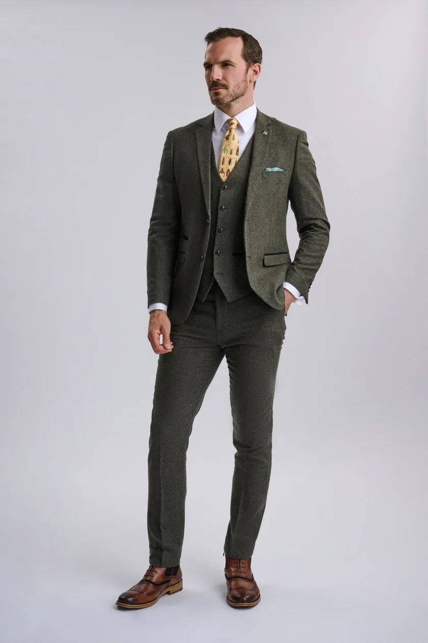 Oscar Green Tweed Three Piece Suit: the shop's own photo