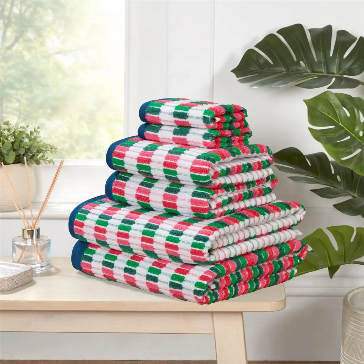 Santa Cruz 6pc Towel Bale - Multi: the shop's own photo