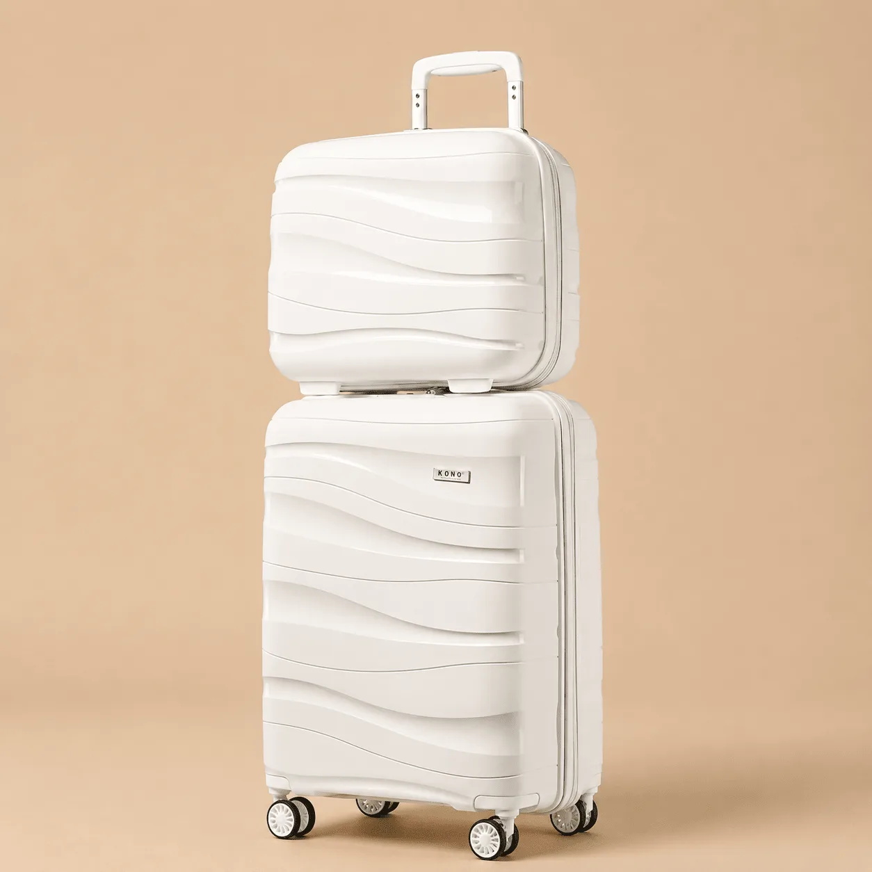 Kono 2-Piece Luggage Set with Vanity Case: the shop's own photo