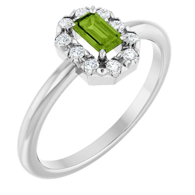 Emerald Peridot Halo Ring with Diamond Accents in Platinum - 18k Yellow Gold / 3.00 Carat / Lab-Grown-AAA: the shop's own photo