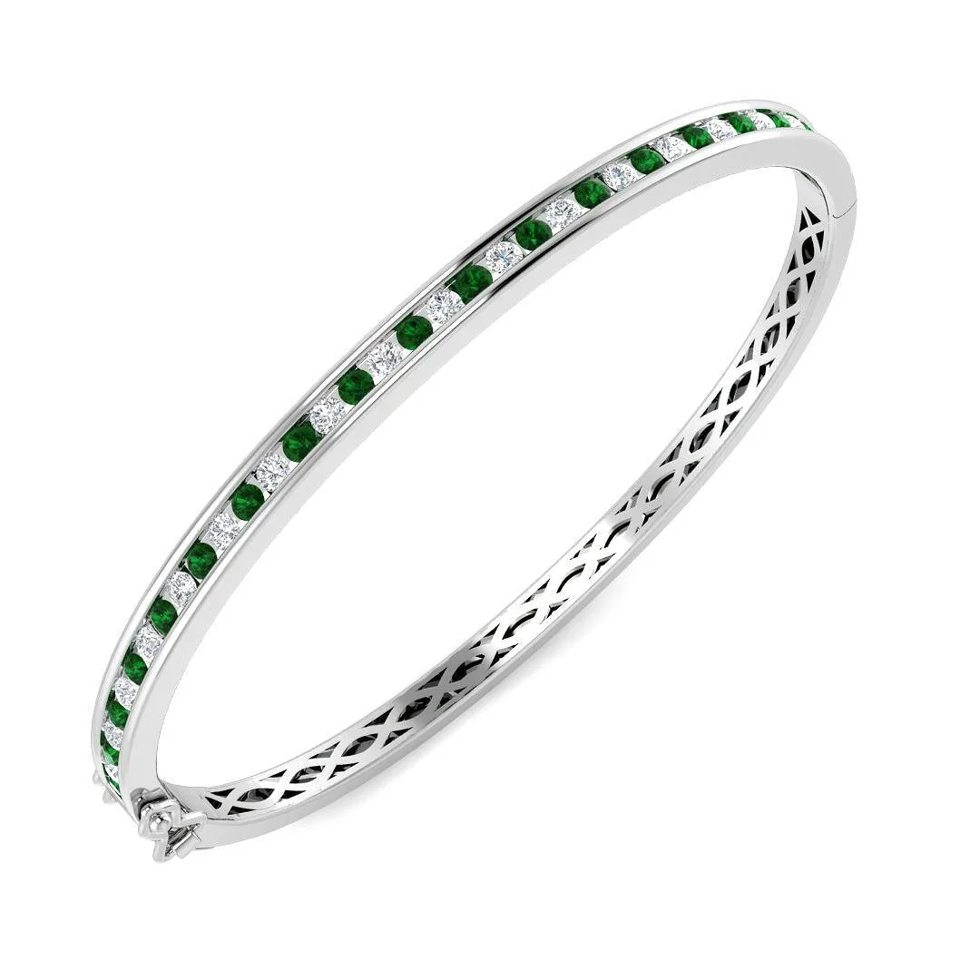 18K White Gold Natural Diamond and Emerald Channel Set Hinged Bangle with Box Clasp - 9k Yellow Gold / 1.65 Carat / Natural Diamond: the shop's own photo