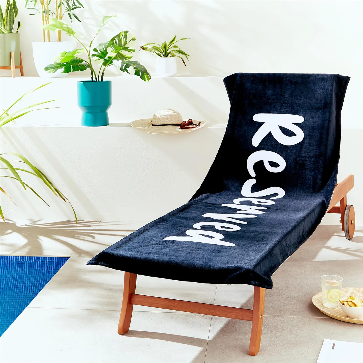 Reserved Black/White Beach Towel Lounger 76x200cm: the shop's own photo