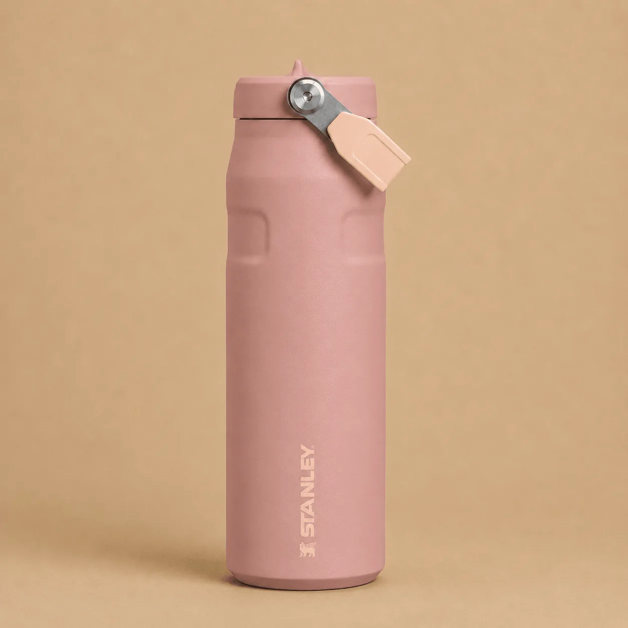 Stanley IceFlow Flip Straw Bottle: the shop's own photo
