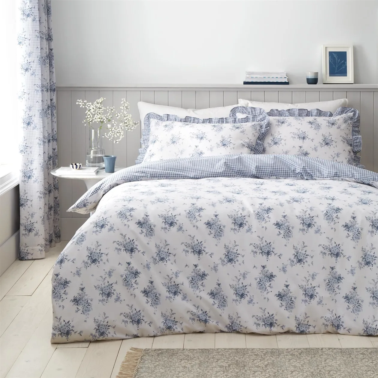 Catherine Lansfield Lucie Floral Frill Duvet Cover Set - Super King: the shop's own photo