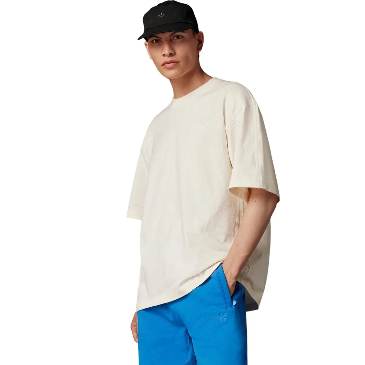 adidas Originals Blue Version Essentials T-Shirt - Chalk White | Size: 2XL: the shop's own photo