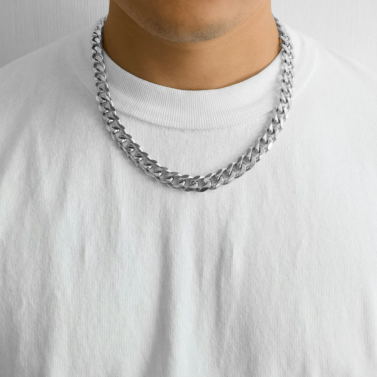 Men's 9mm 18k Gold Plated Stainless Steel 7.5-8.5 Inch Curb Chain Bracelet: the shop's own photo