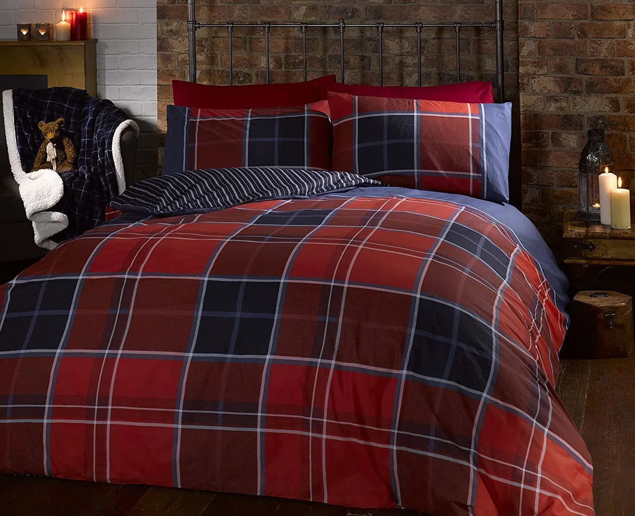 Argyle Duvet Cover Set - Red / King: the shop's own photo