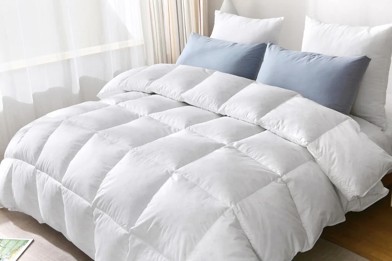 10.5 Tog Duck Feather & Down Duvet Cotton Cover - Double: the shop's own photo