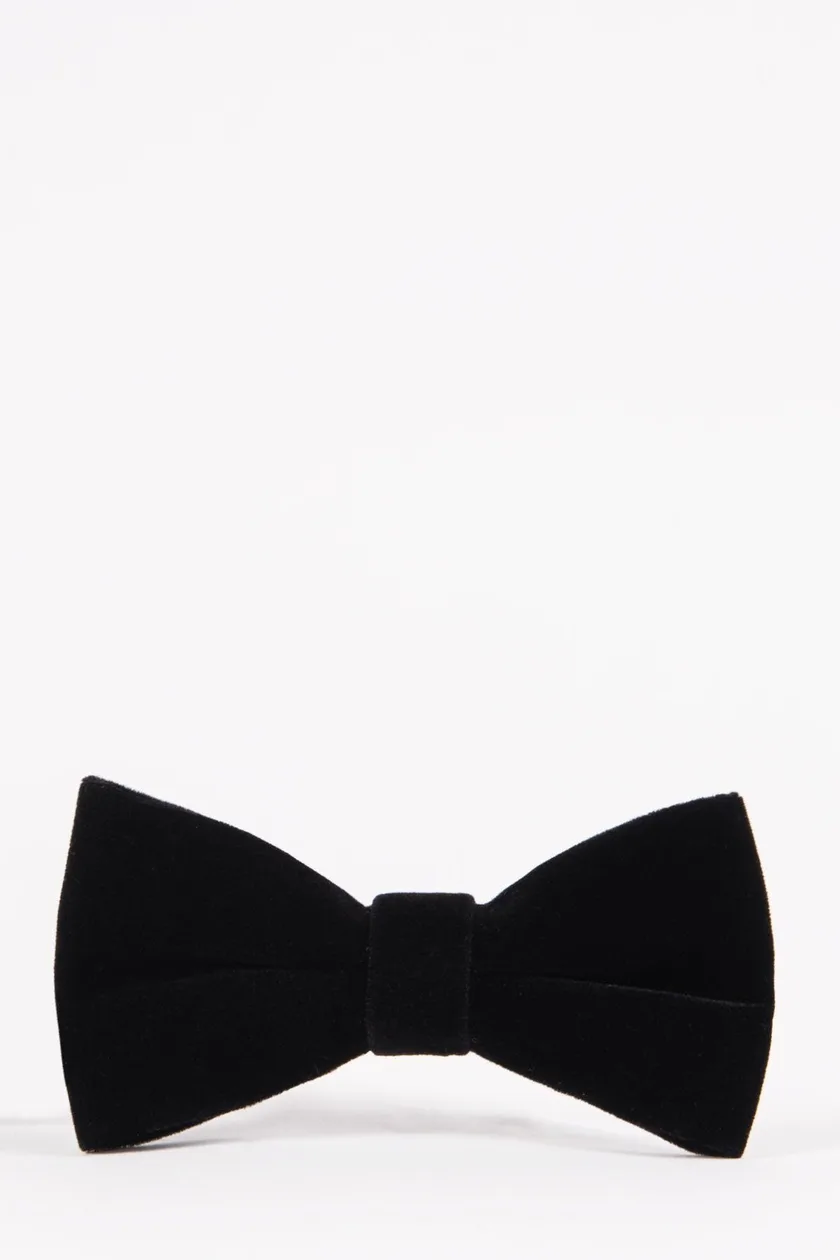 Black velvet bow tie: the shop's own photo