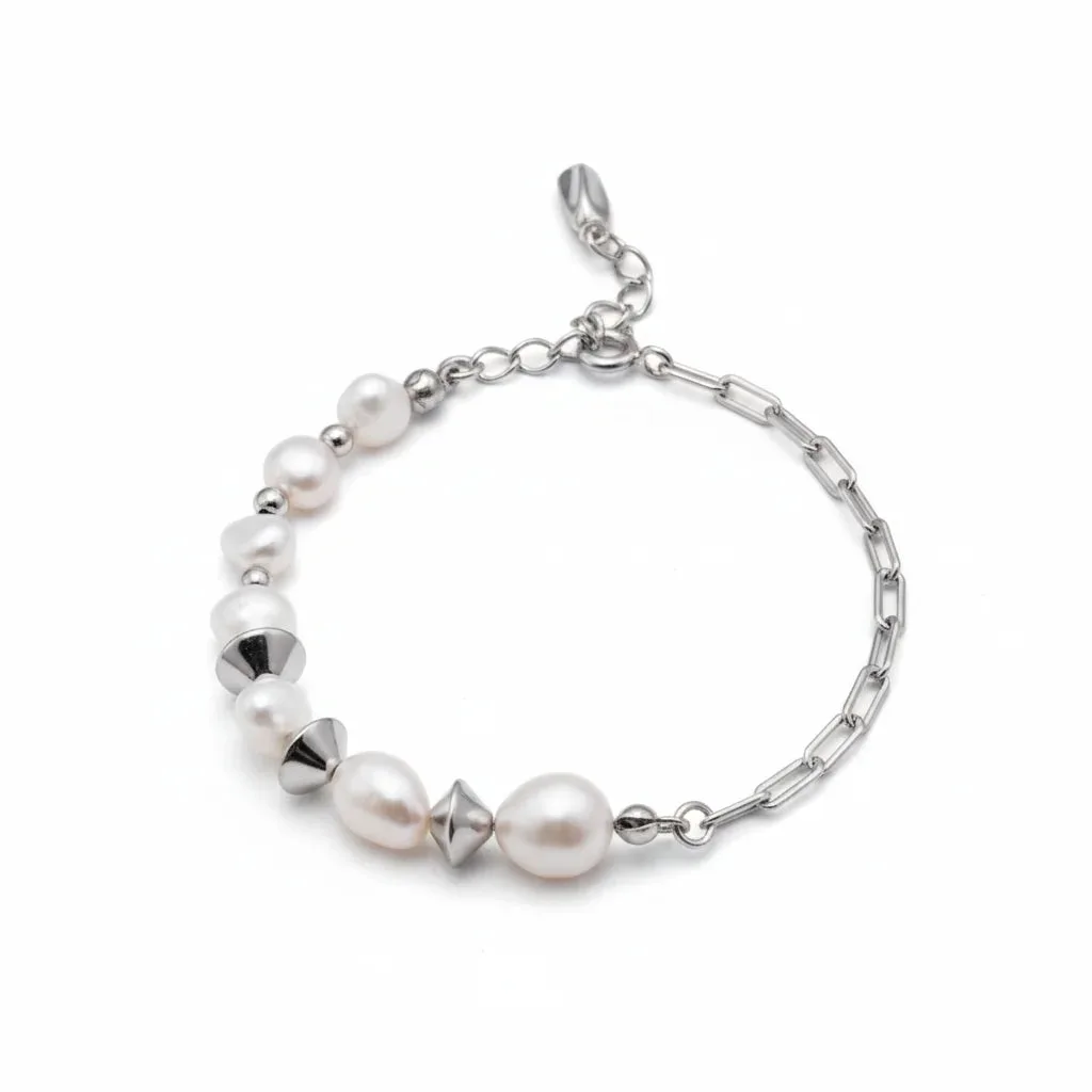 Classic Baroque Pearl Bracelet: the shop's own photo