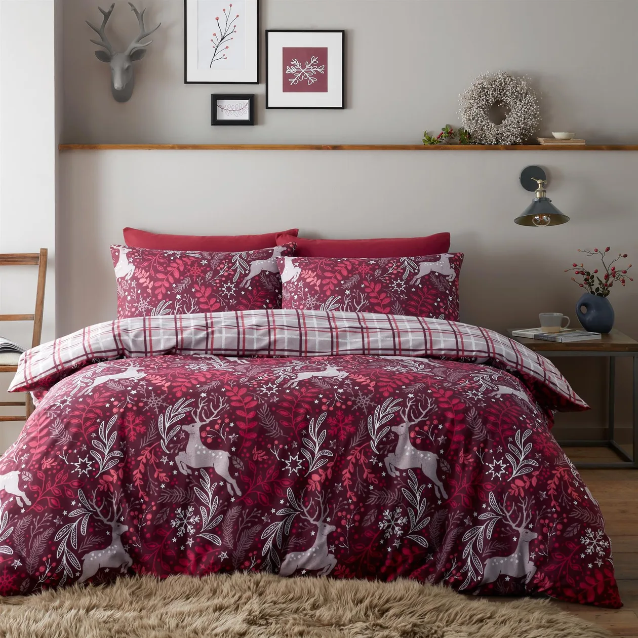 Winter Stags Duvet Cover Set - Red / Super King: the shop's own photo