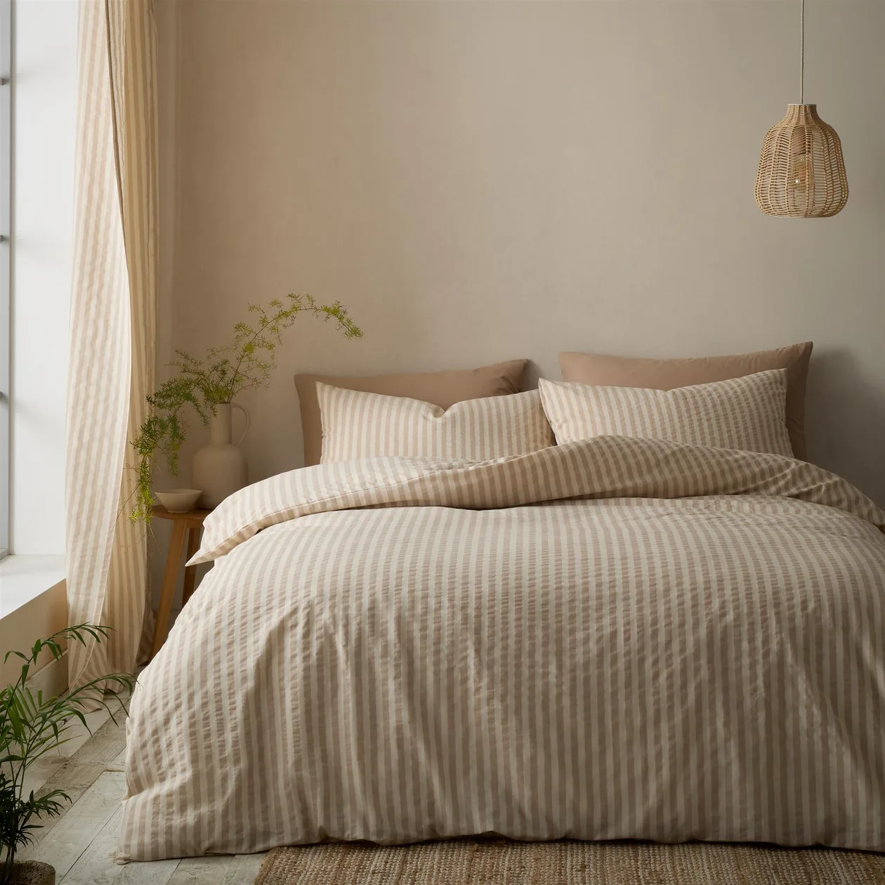 Pineapple Elephant Cotton Rich Woven Stripe Duvet Cover Set - Super King / Natural: the shop's own photo
