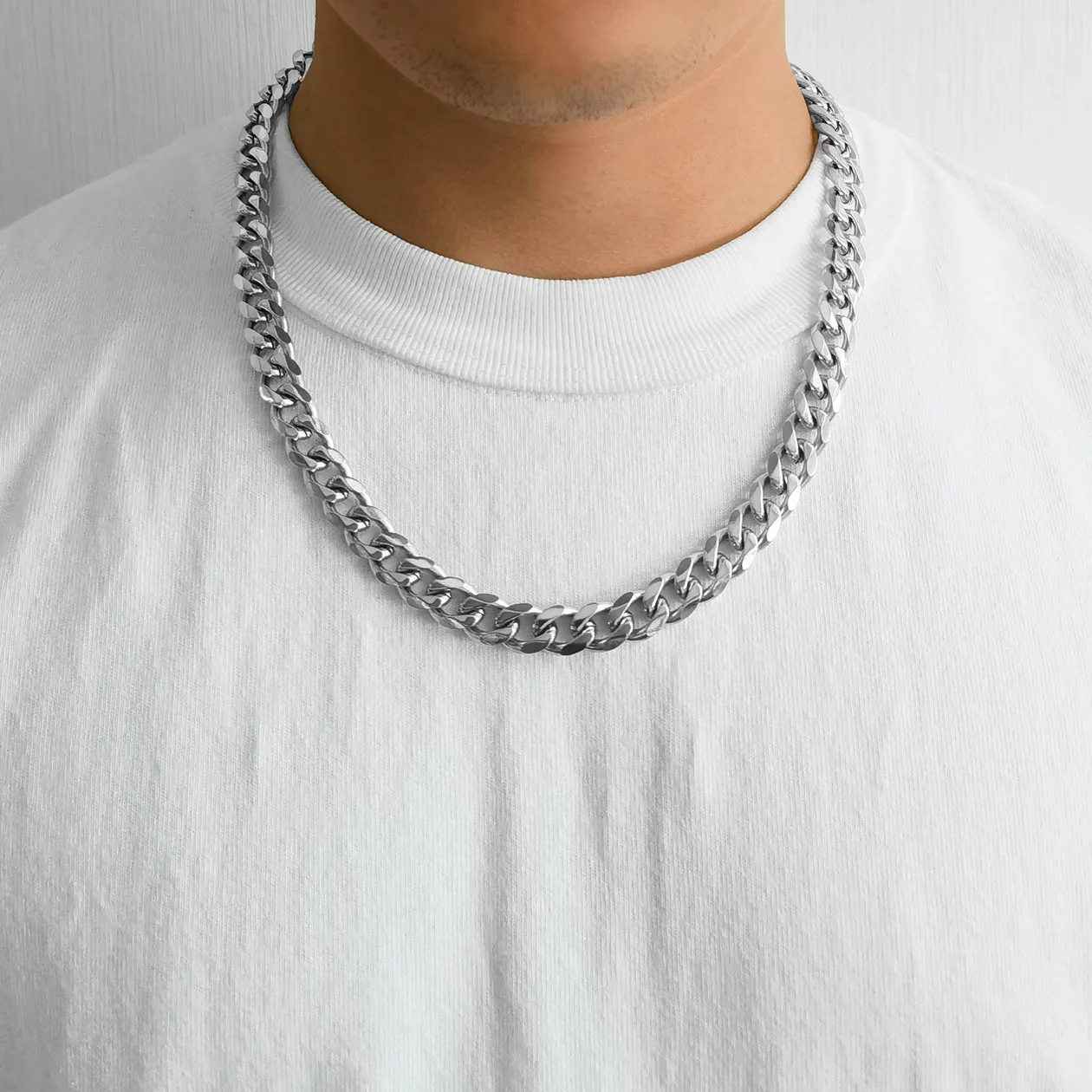 Men's 9mm Stainless Steel 7.5-8.5 Inch Curb Chain Bracelet: the shop's own photo