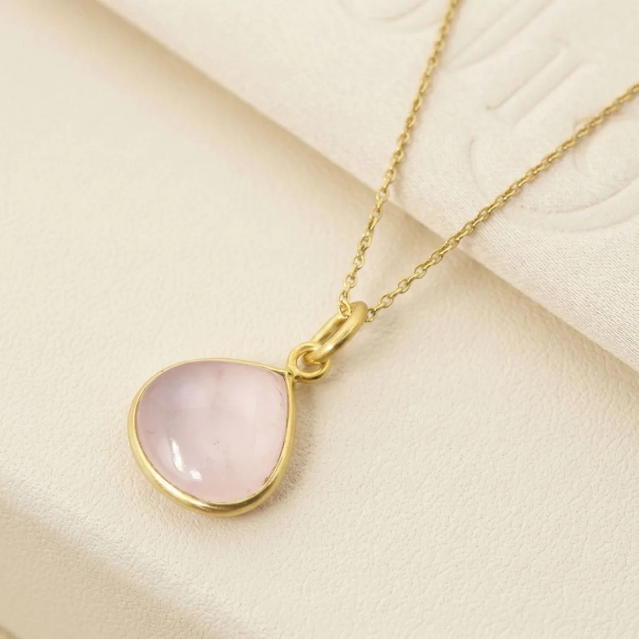 18ct Gold Vermeil Plated Rose Quartz October Birthstone Pendant Necklace: the shop's own photo