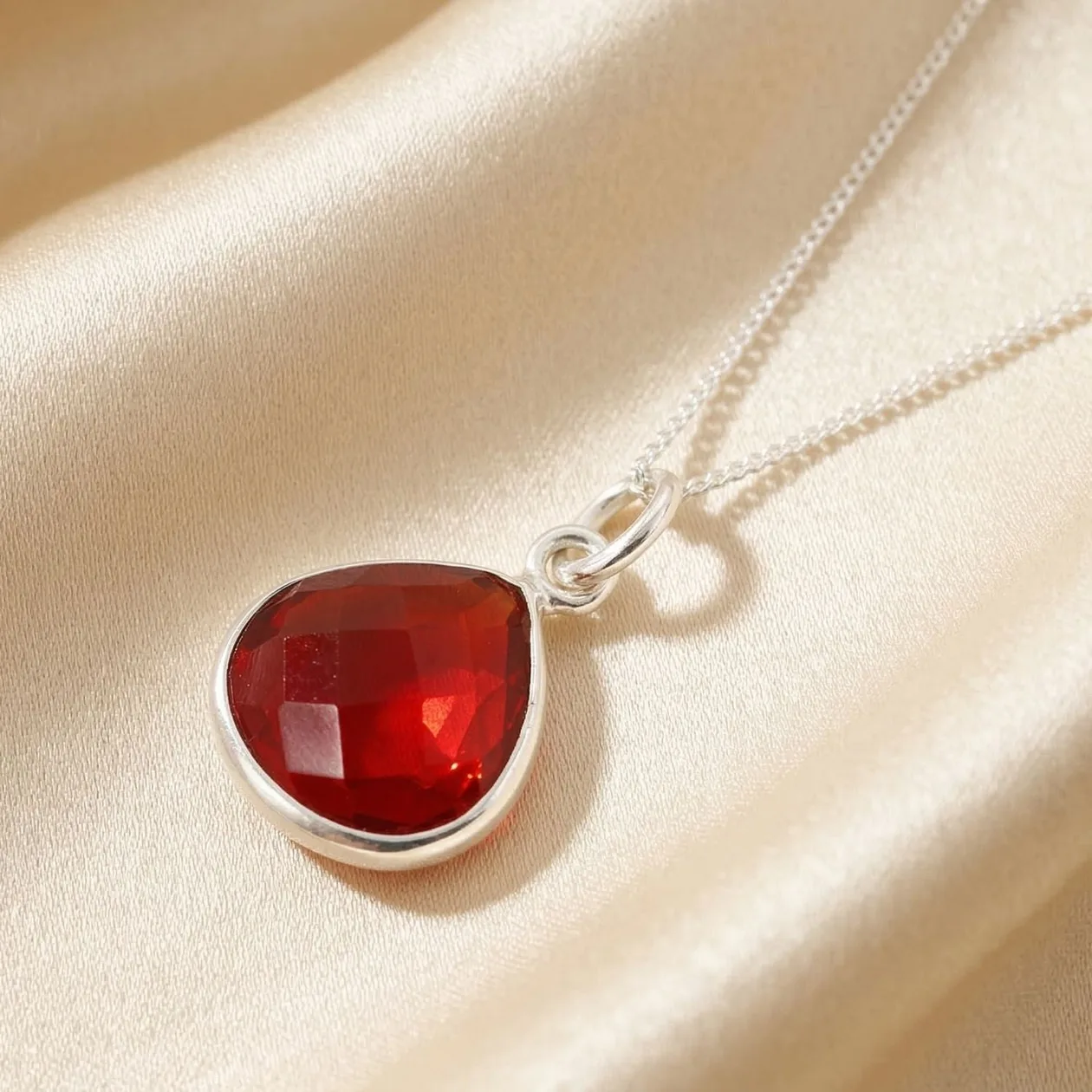Garnet January Birthstone Silver Pendant Necklace: the shop's own photo