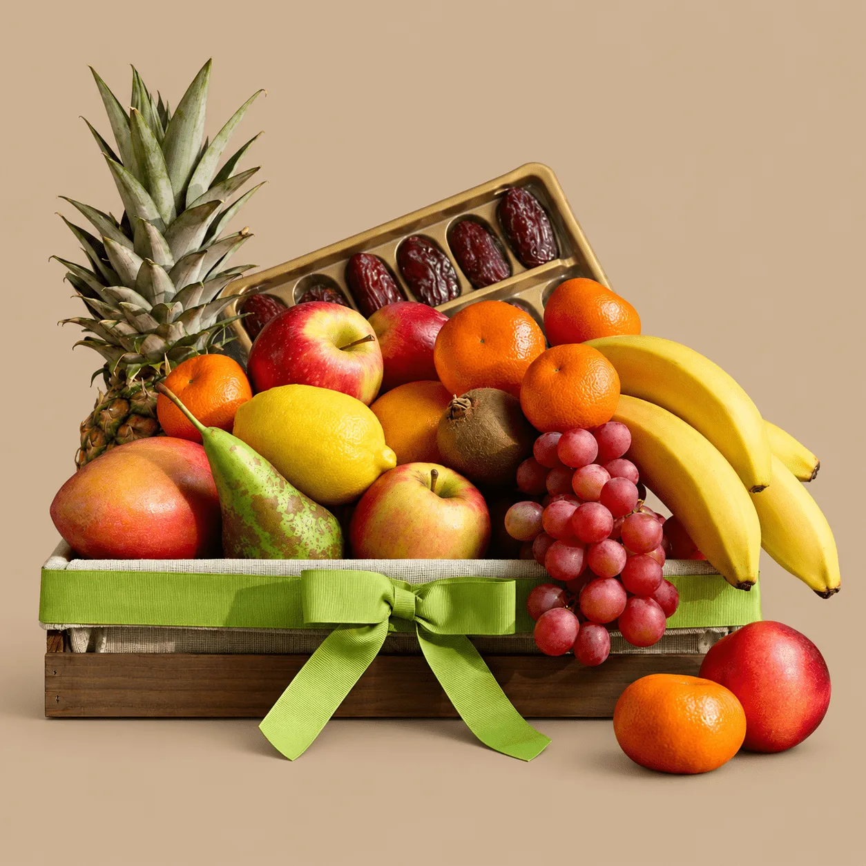 Luxury Fresh Fruit & Date Hamper: the shop's own photo
