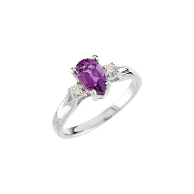 Pear Amethyst Three Stone Ring with Diamond Accents in White Gold - 18k Yellow Gold / 2.00 Carat / Lab-Grown-AAA: the shop's own photo