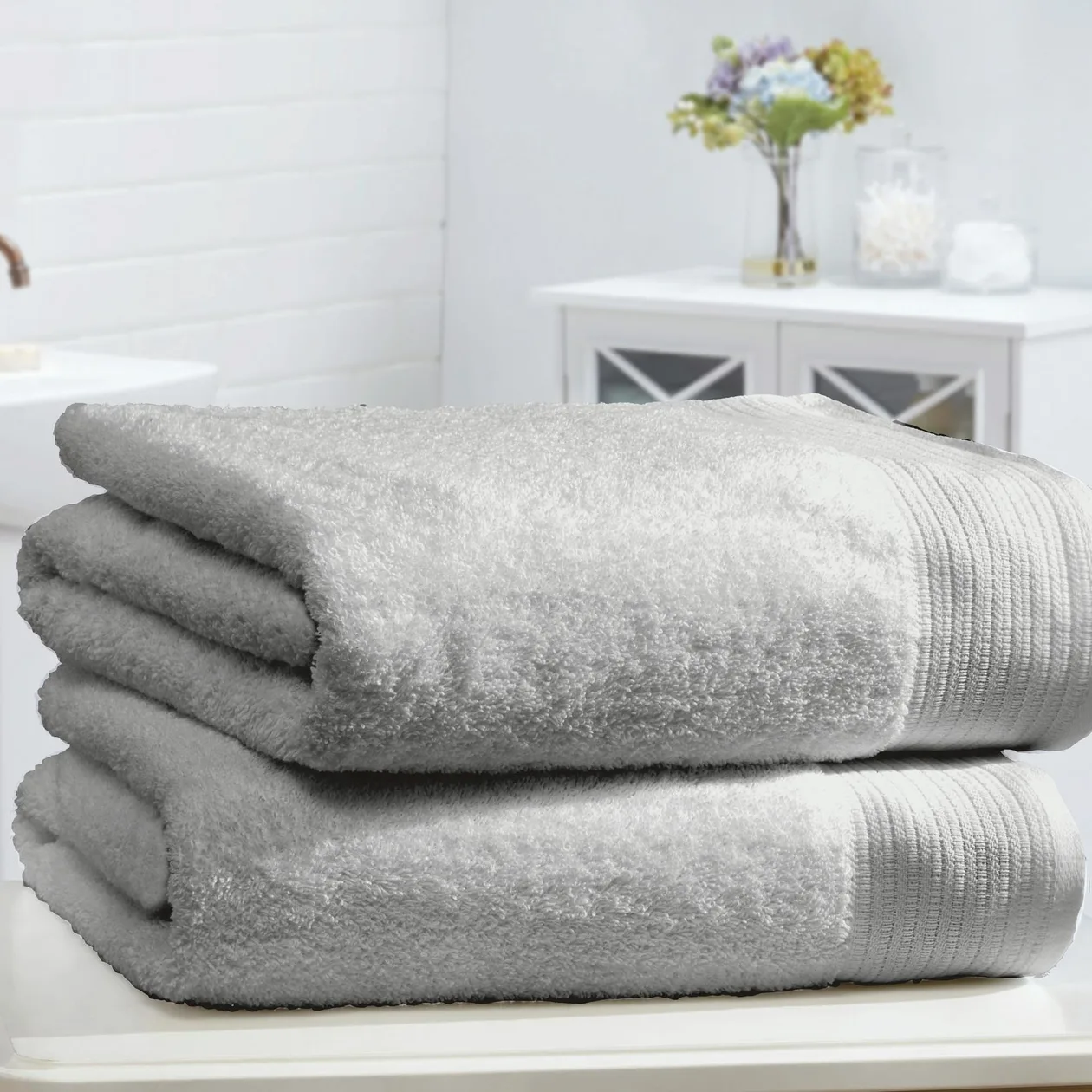 Chatsworth 100% Cotton Towels - Silver / 2pc Bath Sheet: the shop's own photo