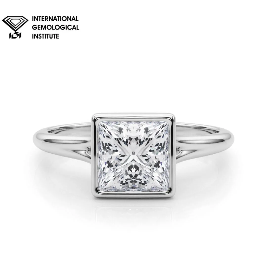 IGI Certified D/VS Princess Cut Lab Grown Diamond Solitaire Engagement Ring - 18k Yellow Gold / 0.50 Carat: the shop's own photo