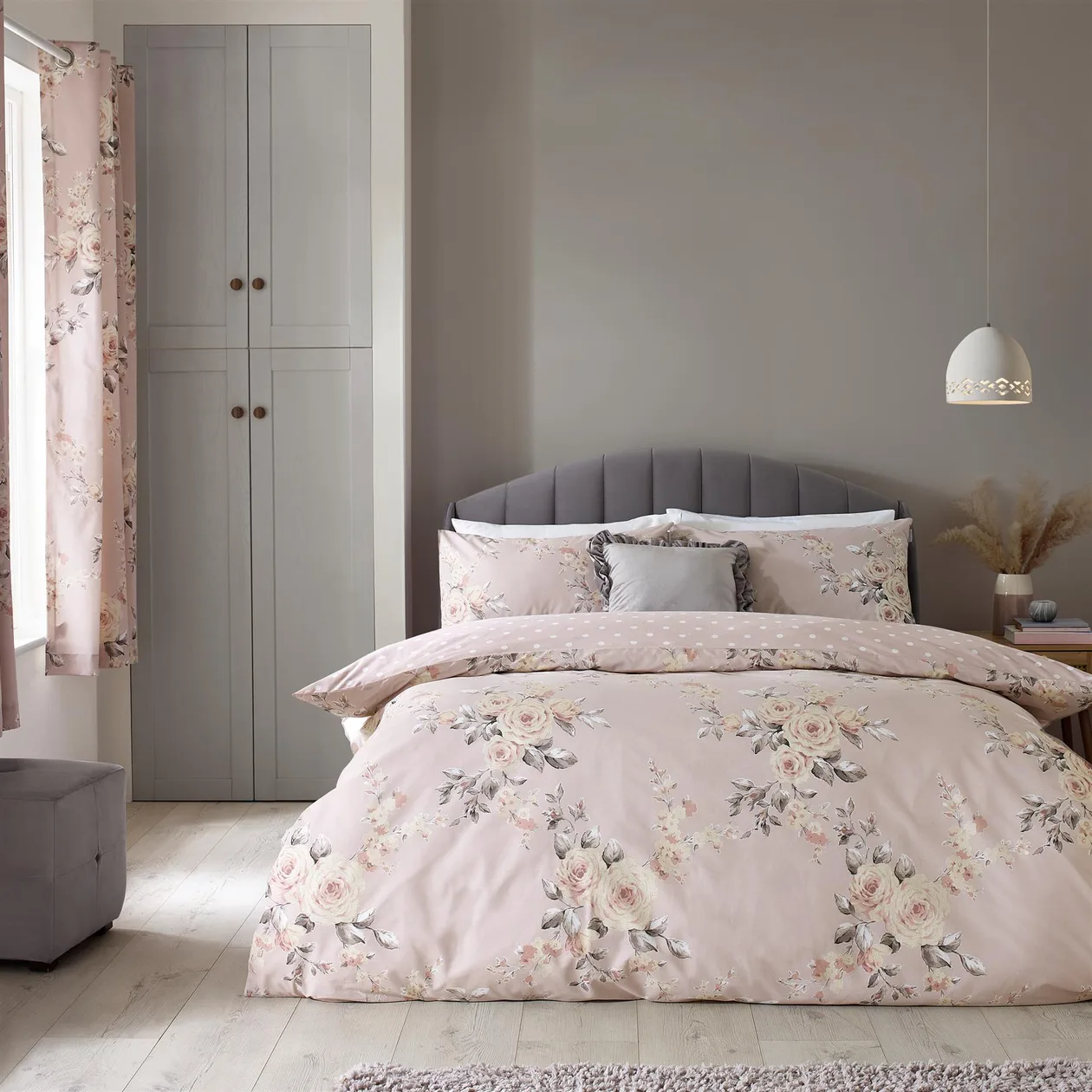 Catherine Lansfield Canterbury Duvet Cover Set - Blush / Super King: the shop's own photo