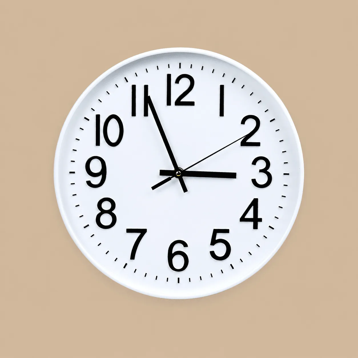 Esteopt White Silent Wall Clock: the shop's own photo