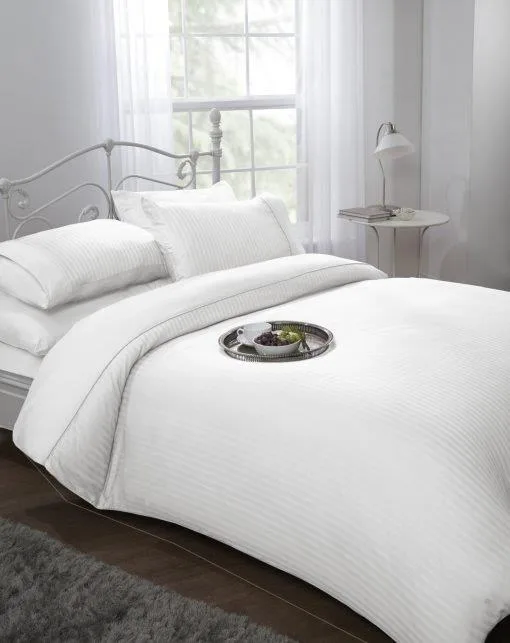 Emma Barclay Ritz Duvet Cover Set 300TC - White / Single: the shop's own photo