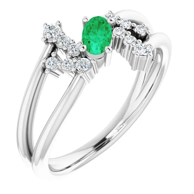 Oval Emerald Accented Ring with Diamond Accents in Platinum - 18k Yellow Gold / 3.90 Carat / Lab-Grown-AAA: the shop's own photo