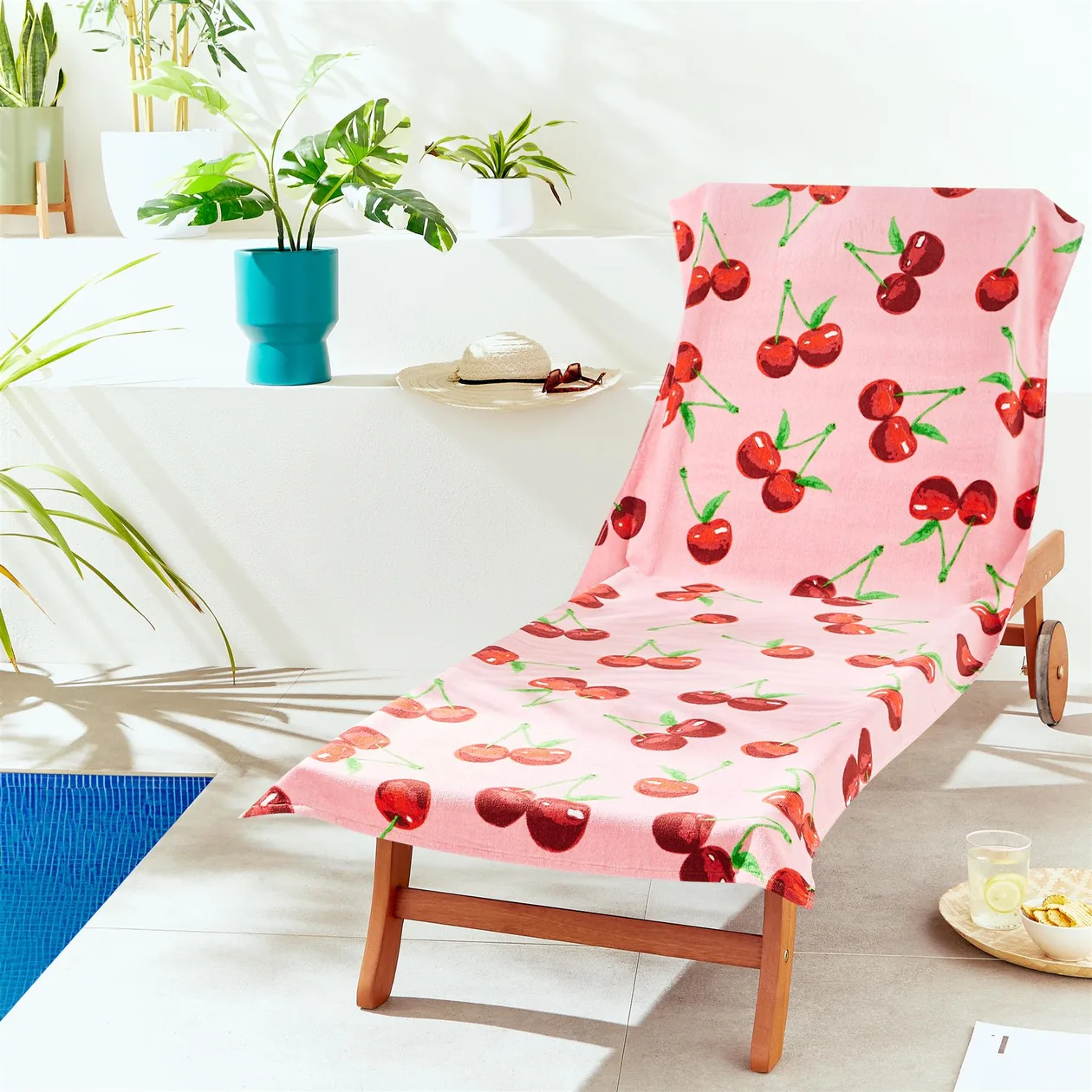 Cherries Pink Beach Towel Lounger 76x200cm: the shop's own photo