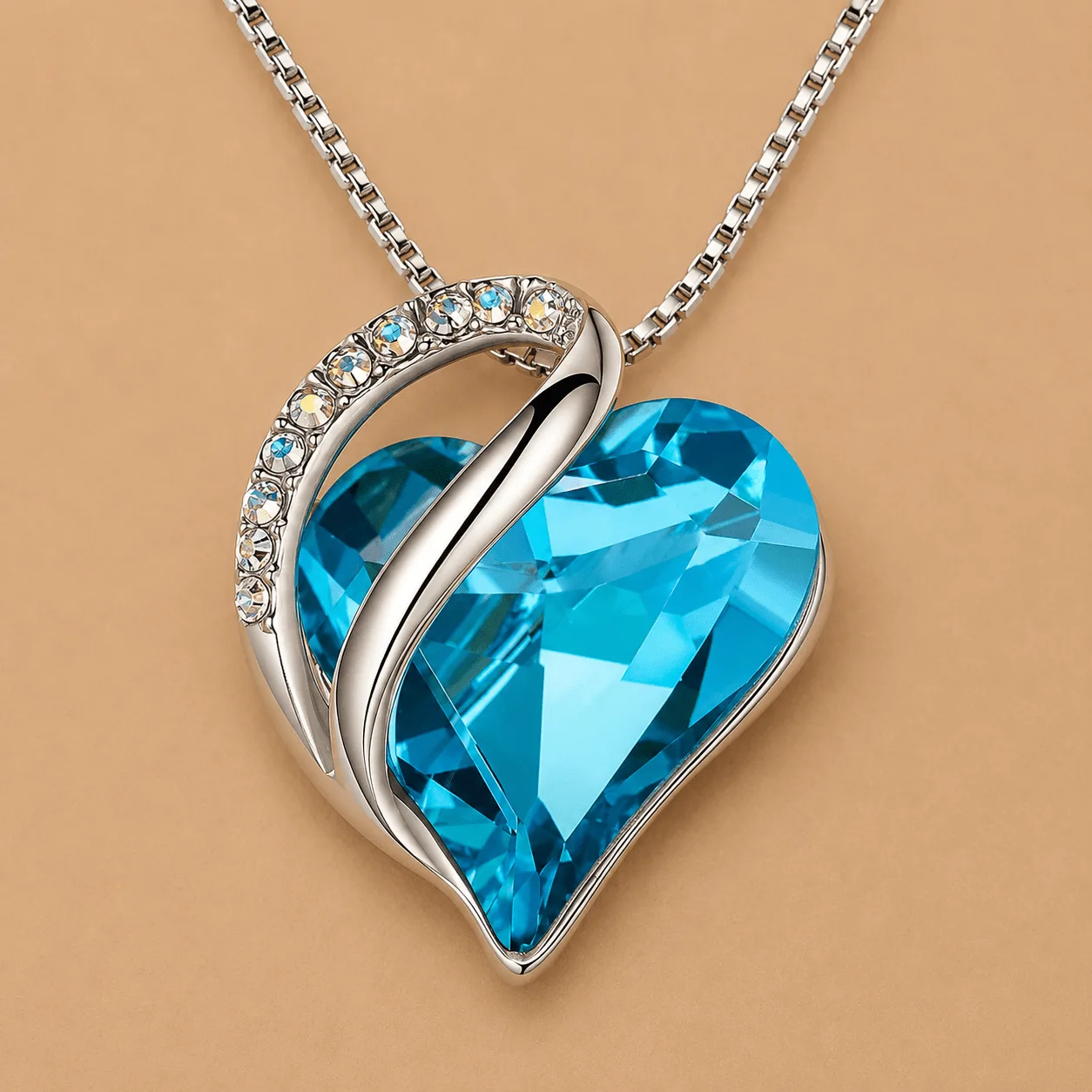 Leafael Haute Couture Necklace: the shop's own photo