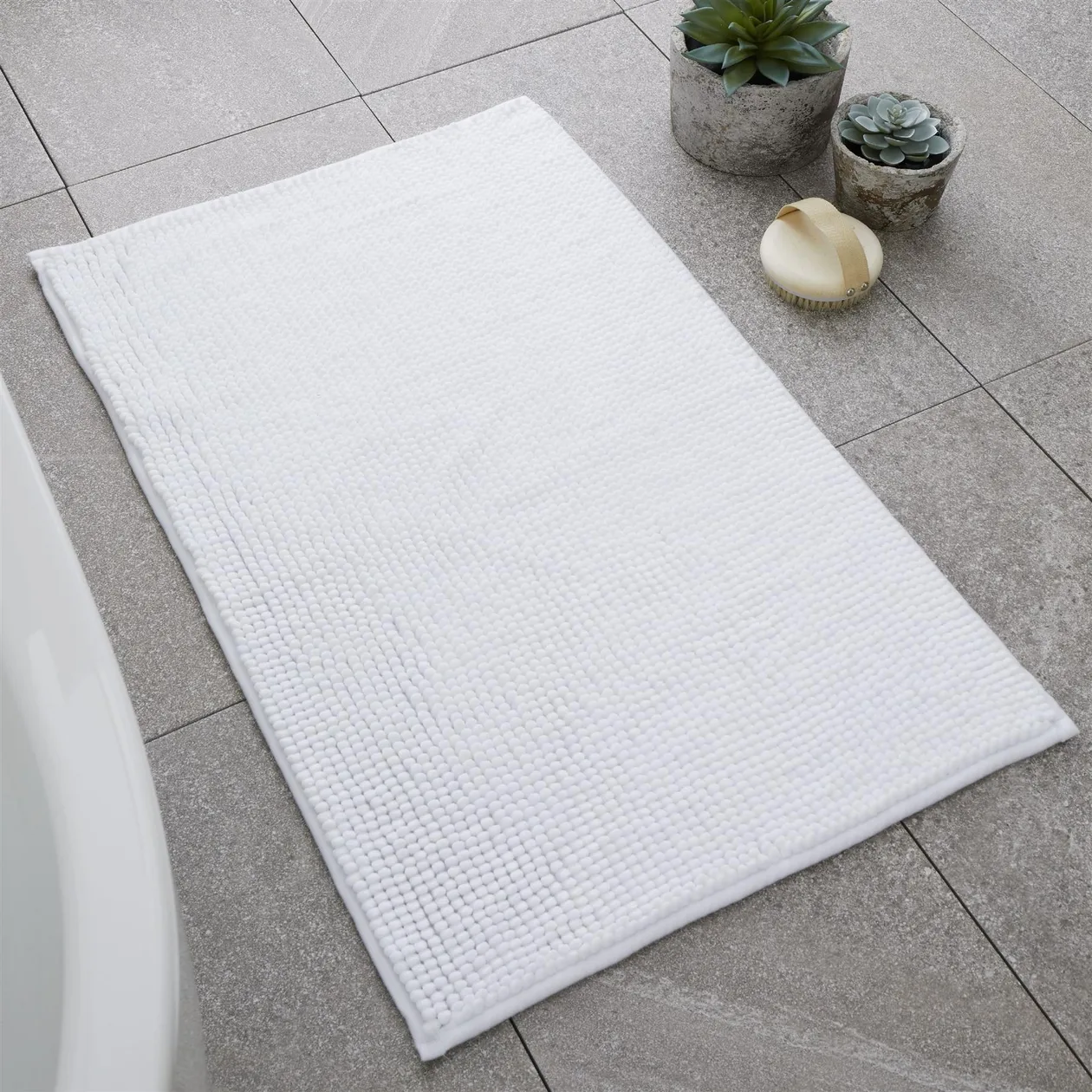 Bobble Bath Mat - White: the shop's own photo