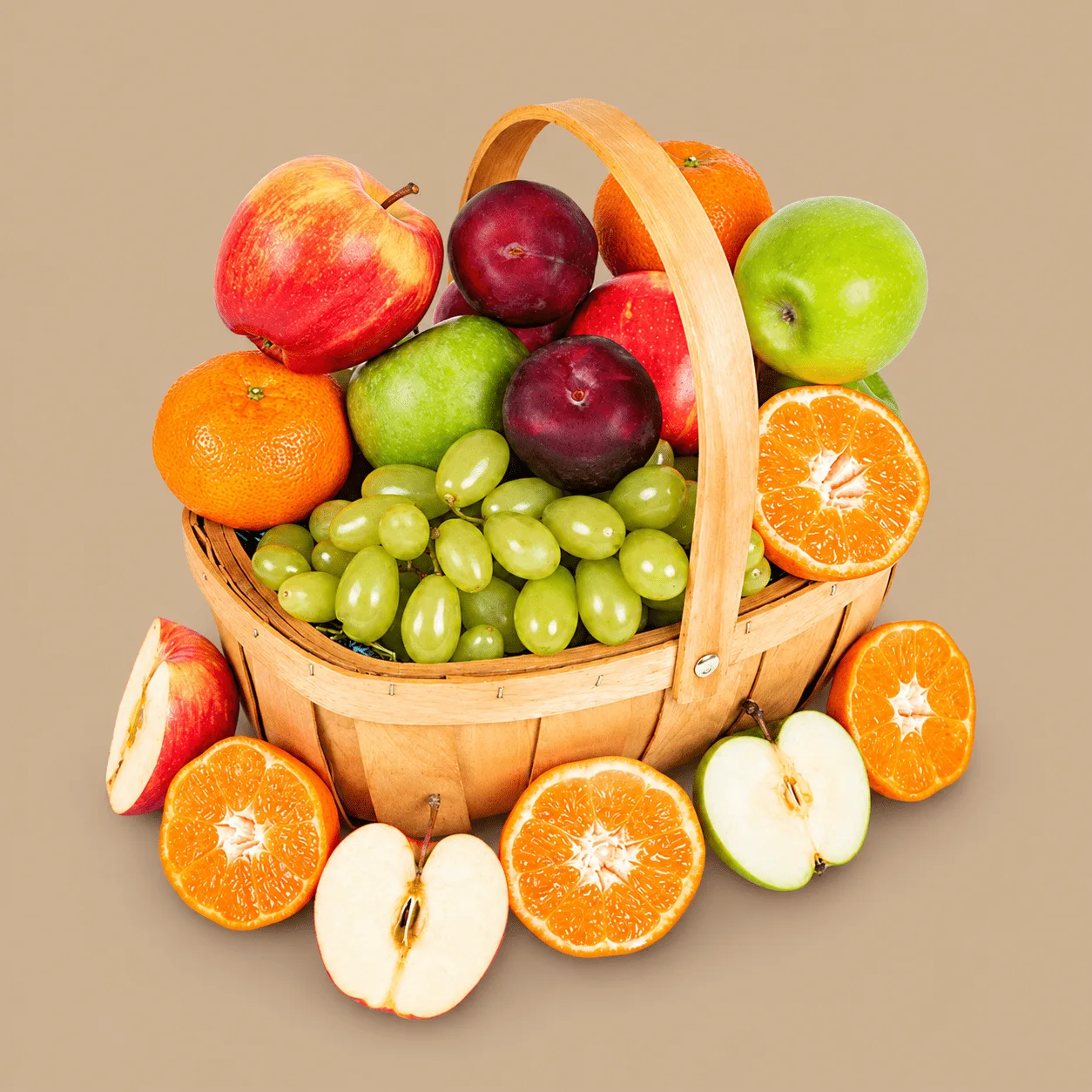 Pairs & Grapes Fruit Basket: the shop's own photo